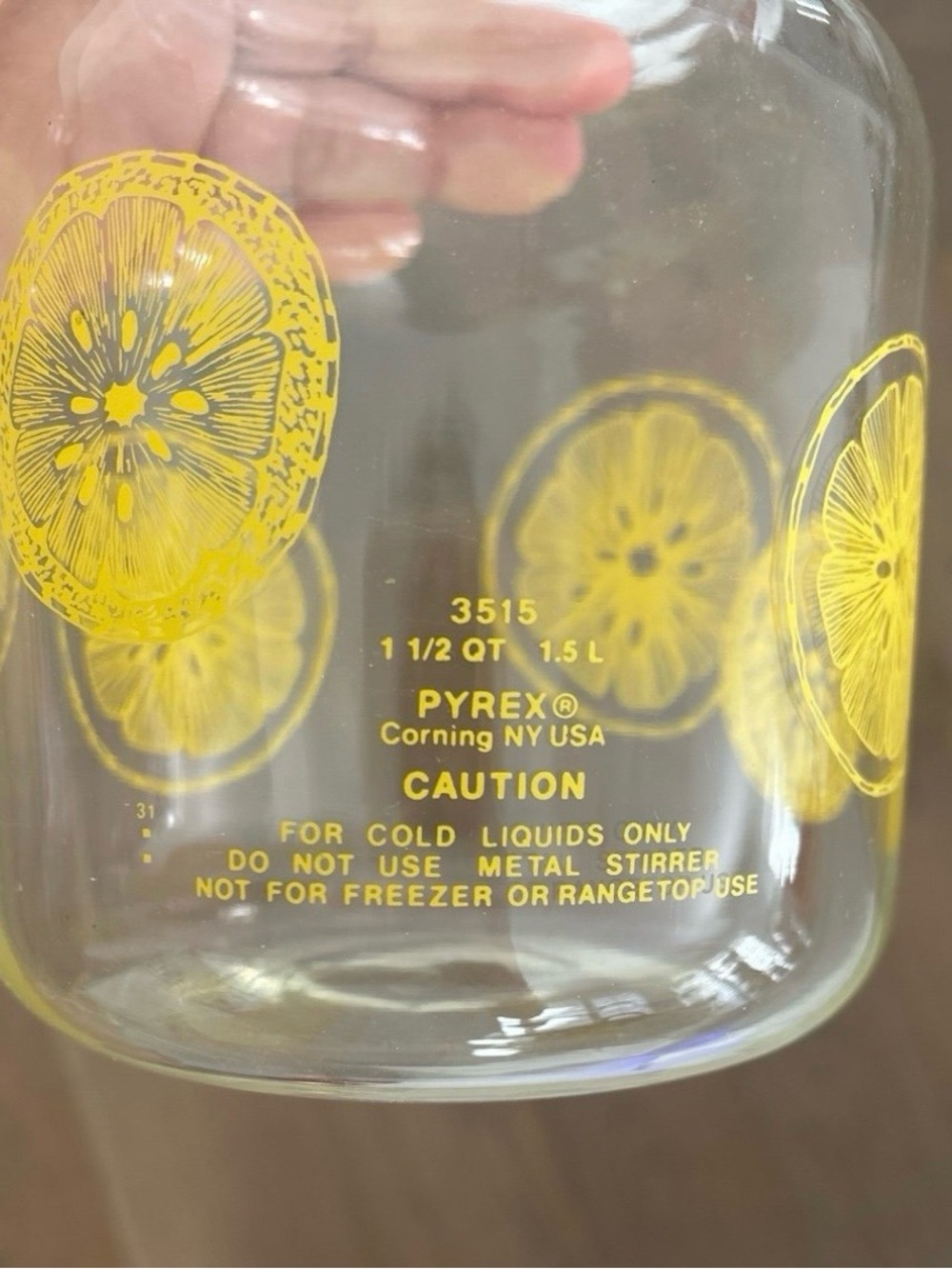 Pyrex Vintage Pitcher - Picture 6 of 6